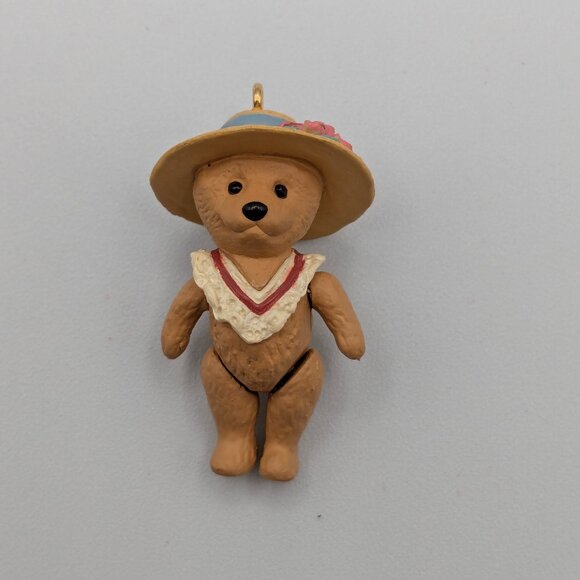 Hallmark Keepsake Teddy-Bear Style 1998, 2nd in Series, Victorian Style Ornament - Picture 1 of 10